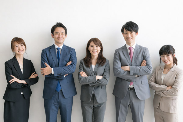 まずは「月額20万円」から。即戦力のM&Aチームが手に入ります。